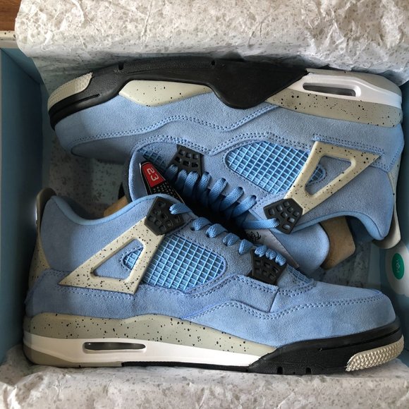 Jordan 4 Retro University Blue